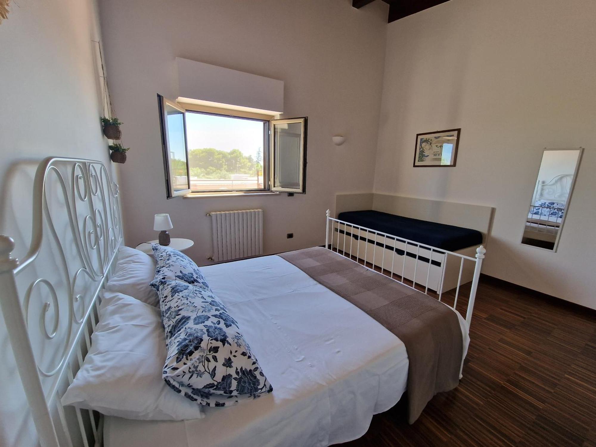 B&B Valleluna Trani Luaran gambar