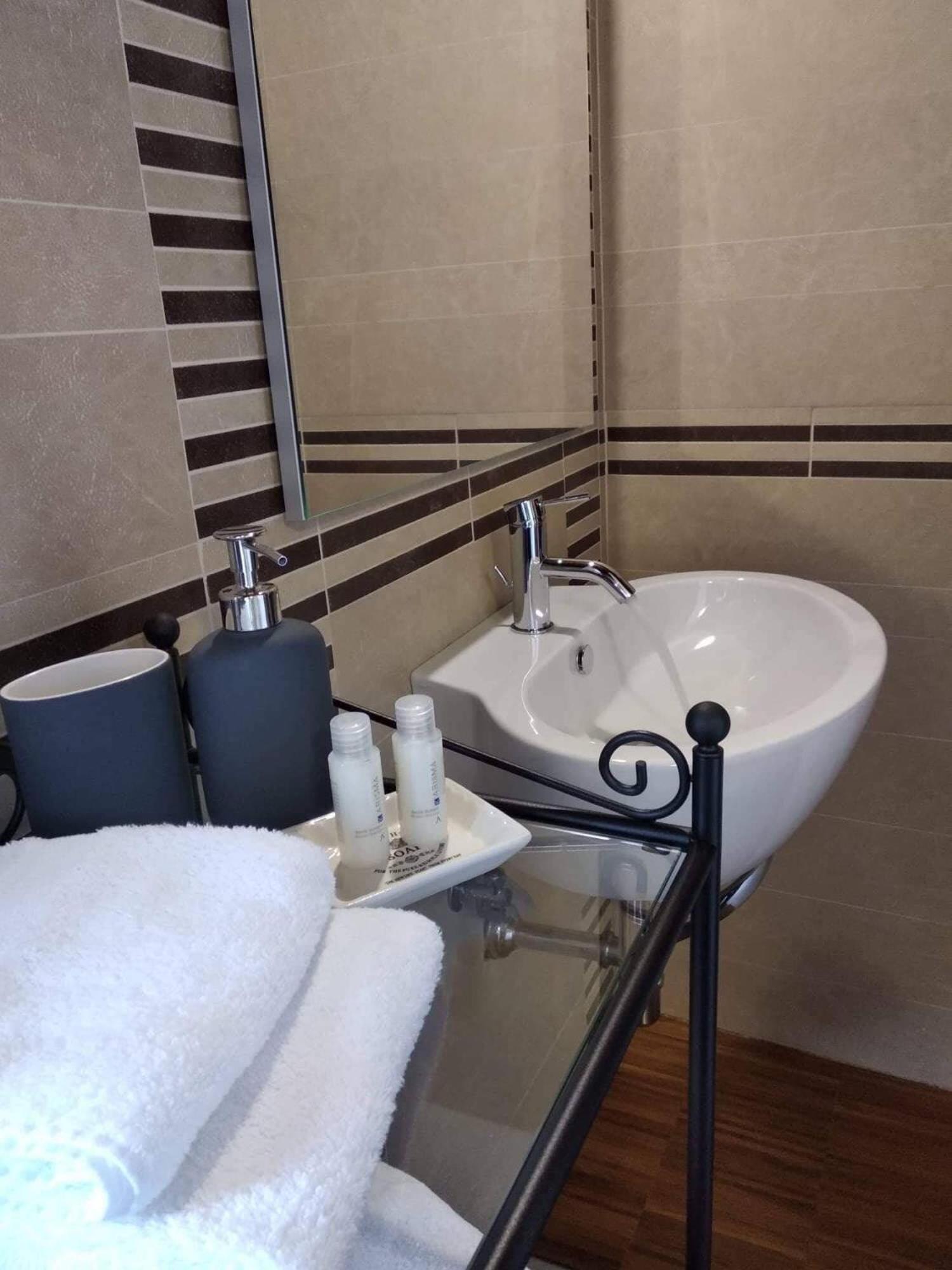 B&B Valleluna Trani Luaran gambar