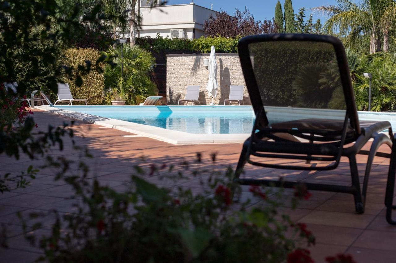 B&B Valleluna Trani Luaran gambar